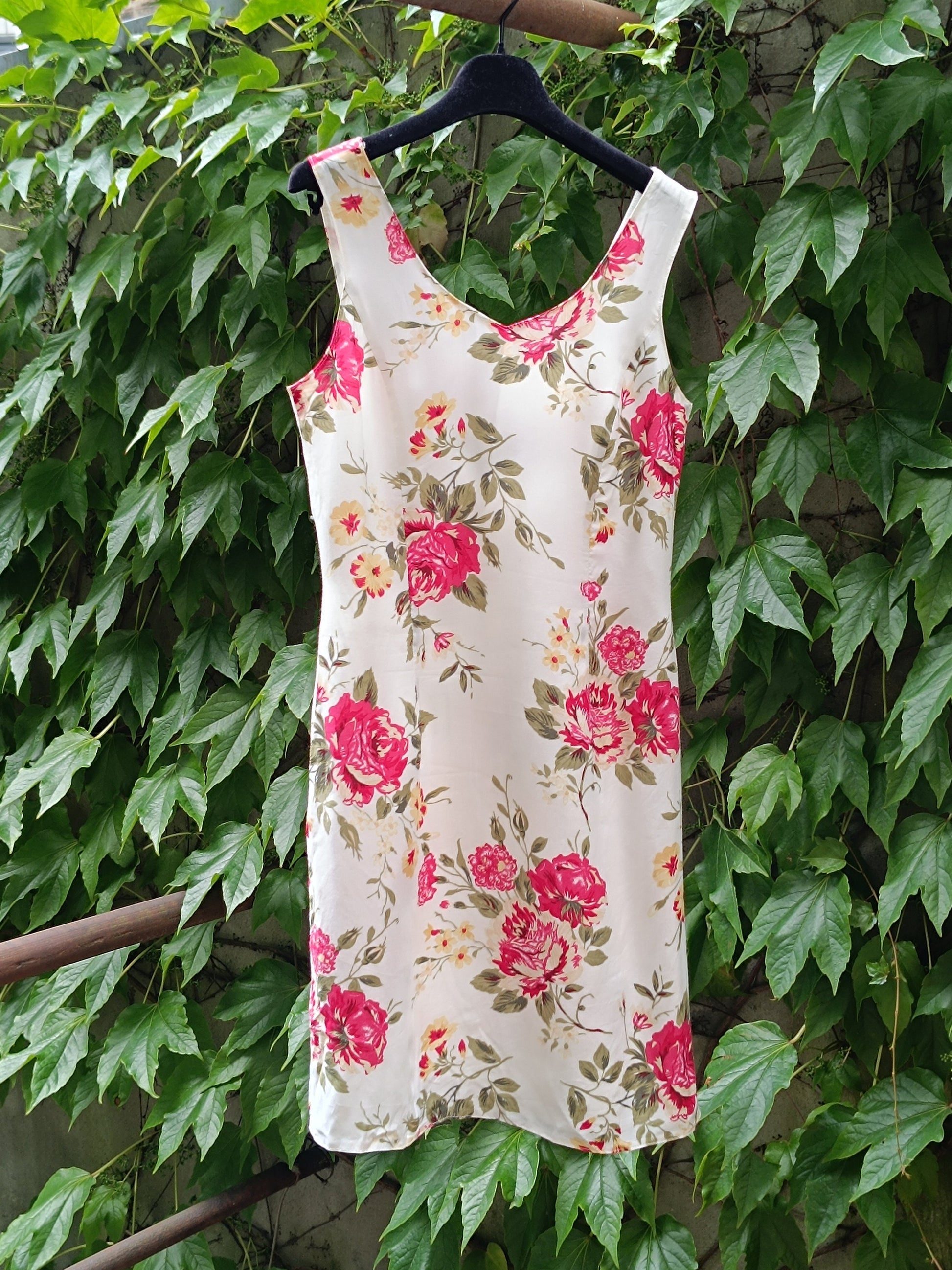 90s Sergio Cassini Dress | Vintage Sleeveless Summer Dress | Women's Floral Print Dress with a statement Back| Knee-length White Dress