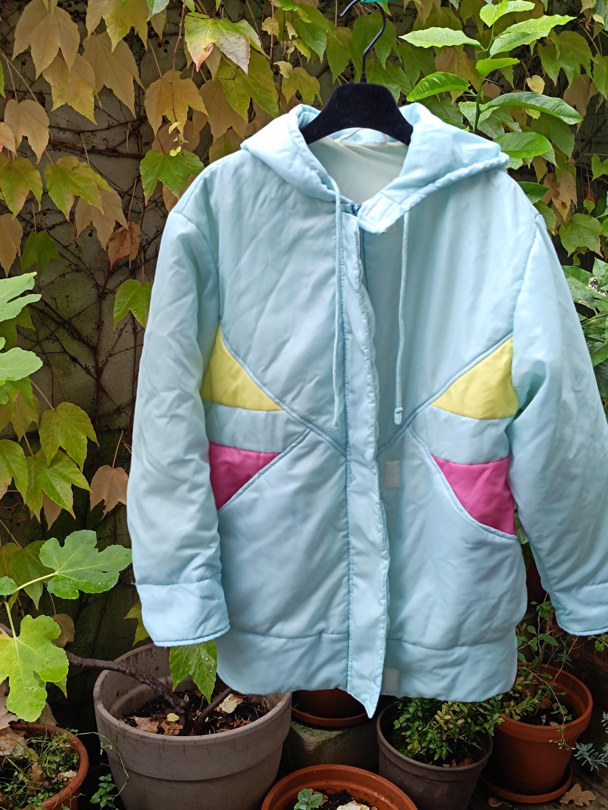 90s Puffer Jacket| Vintage Blue Geometric Print Sporty Winter Coat | Women's Streetwear Jacket