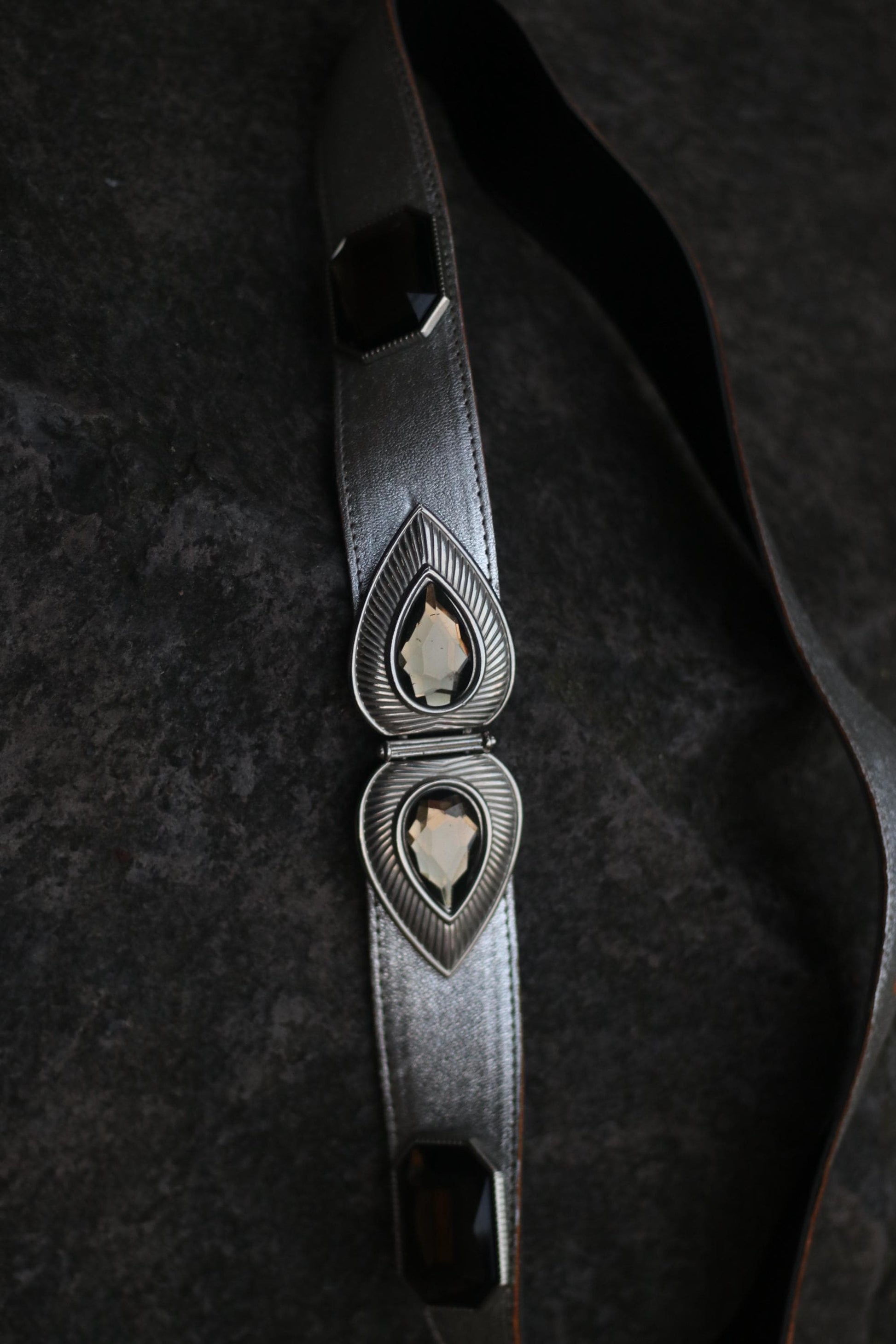 90s Metallic Leather Belt in Silver| Vintage Maximalist Women's belt| Waist Belt with Gem-like details