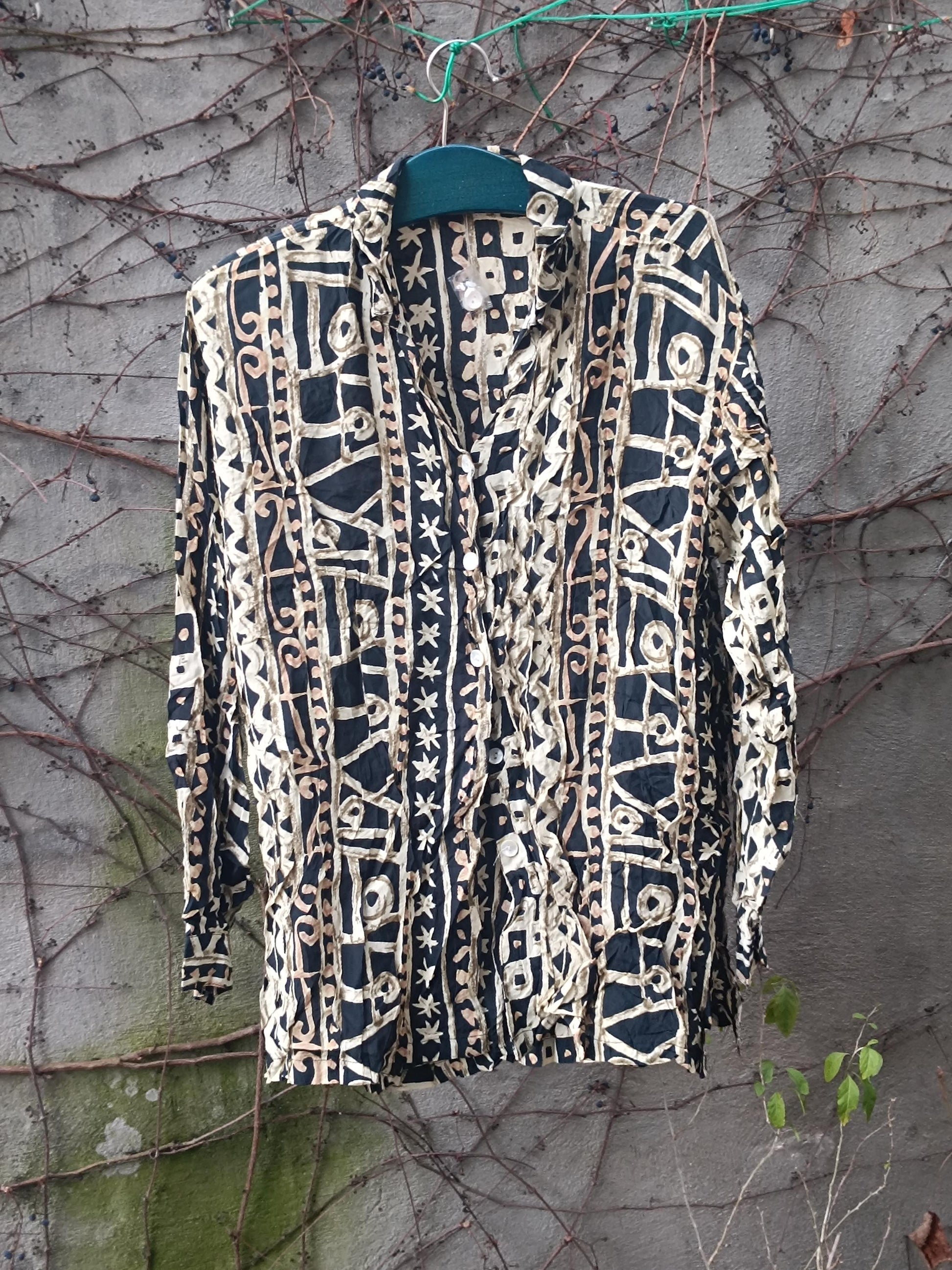 Vintage Abstract Print Button-Up Blouse in Black and Beige, Long Sleeve Ethnic Tribal Boho Top, Retro 80s Artsy Graphic Shirt for Women