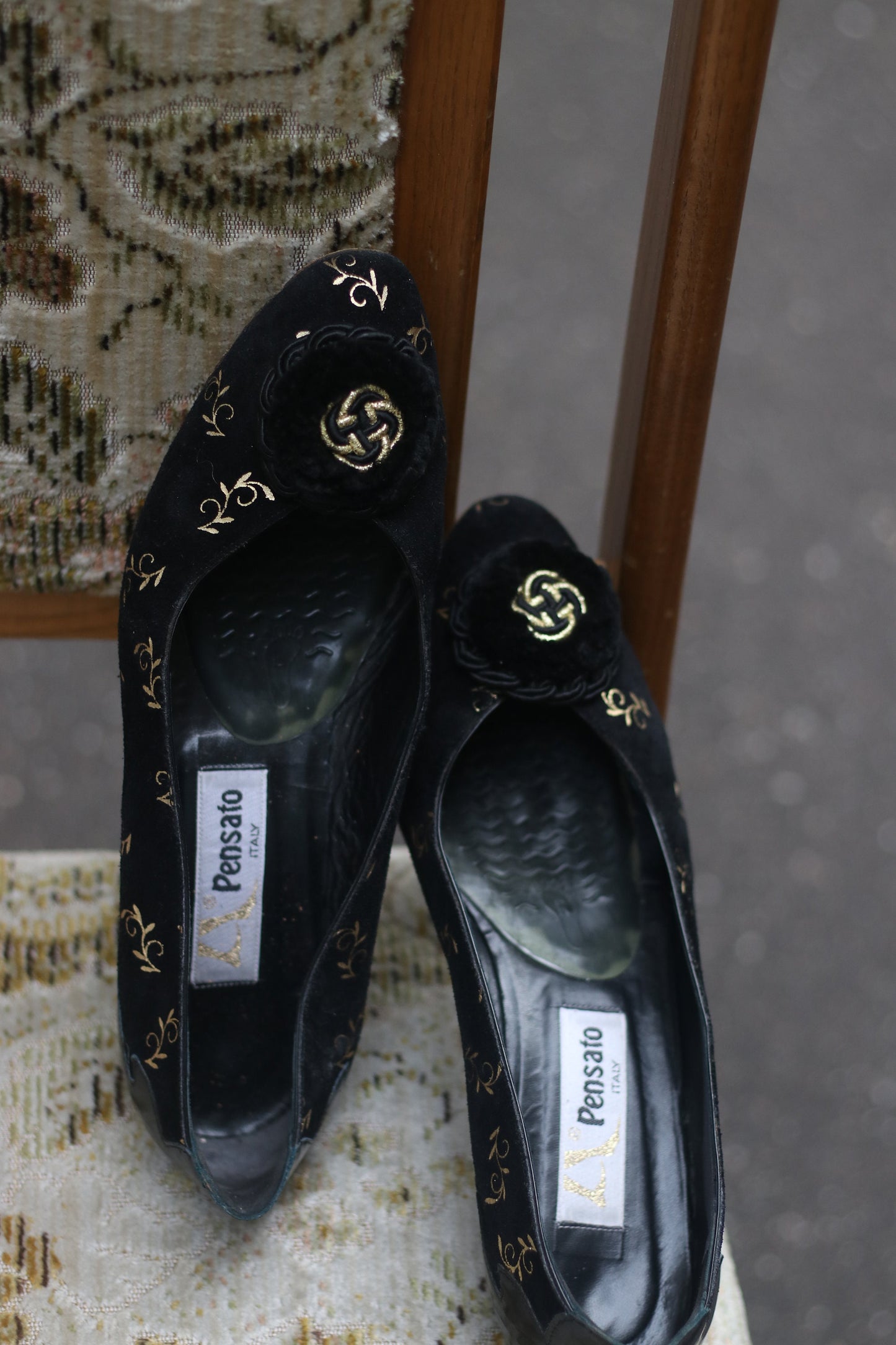 80s Pensato Opulent Wegdes| Vintage Fernando Pensato Shoes| Italian Design Black and Gold Opulent shoes