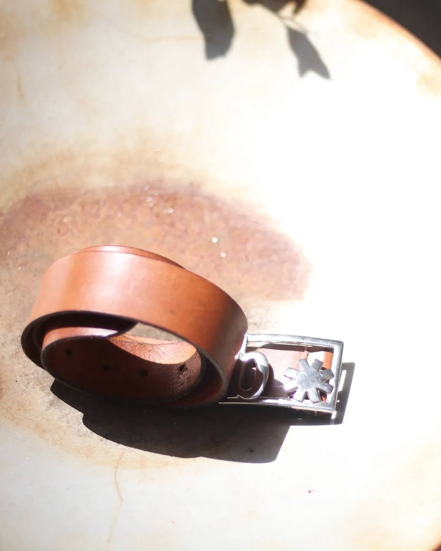 Vintage brown leather belt| Brown belt with silver buckle| Minimalist accessory