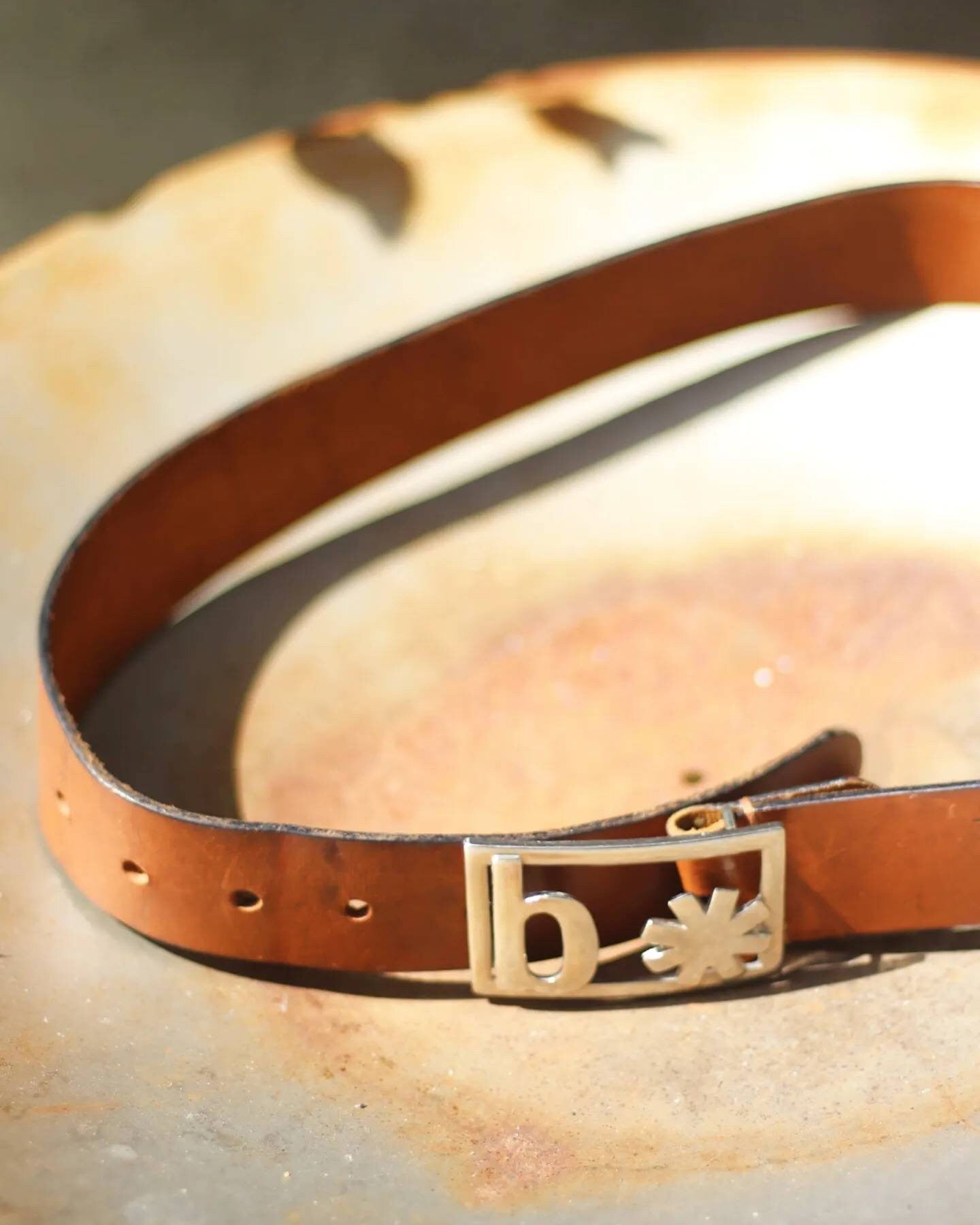 Vintage brown leather belt| Brown belt with silver buckle| Minimalist accessory