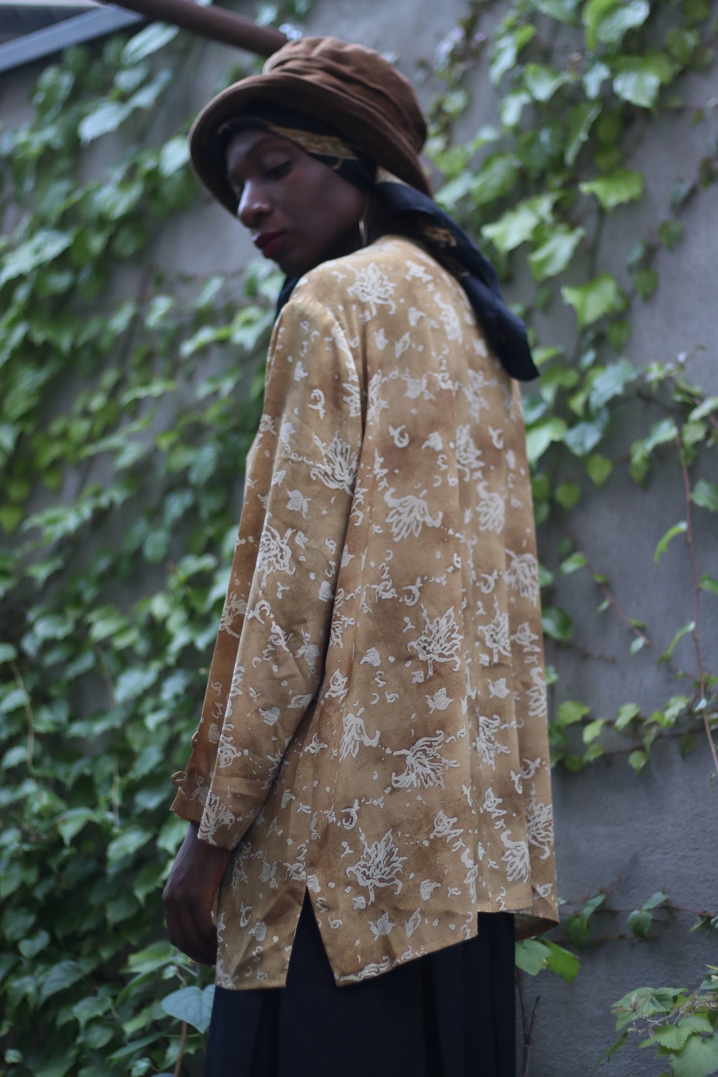 Vintage Floral Print Blouse| 90s oversized buttoned down design in brown | Maximalist Summer Shirt