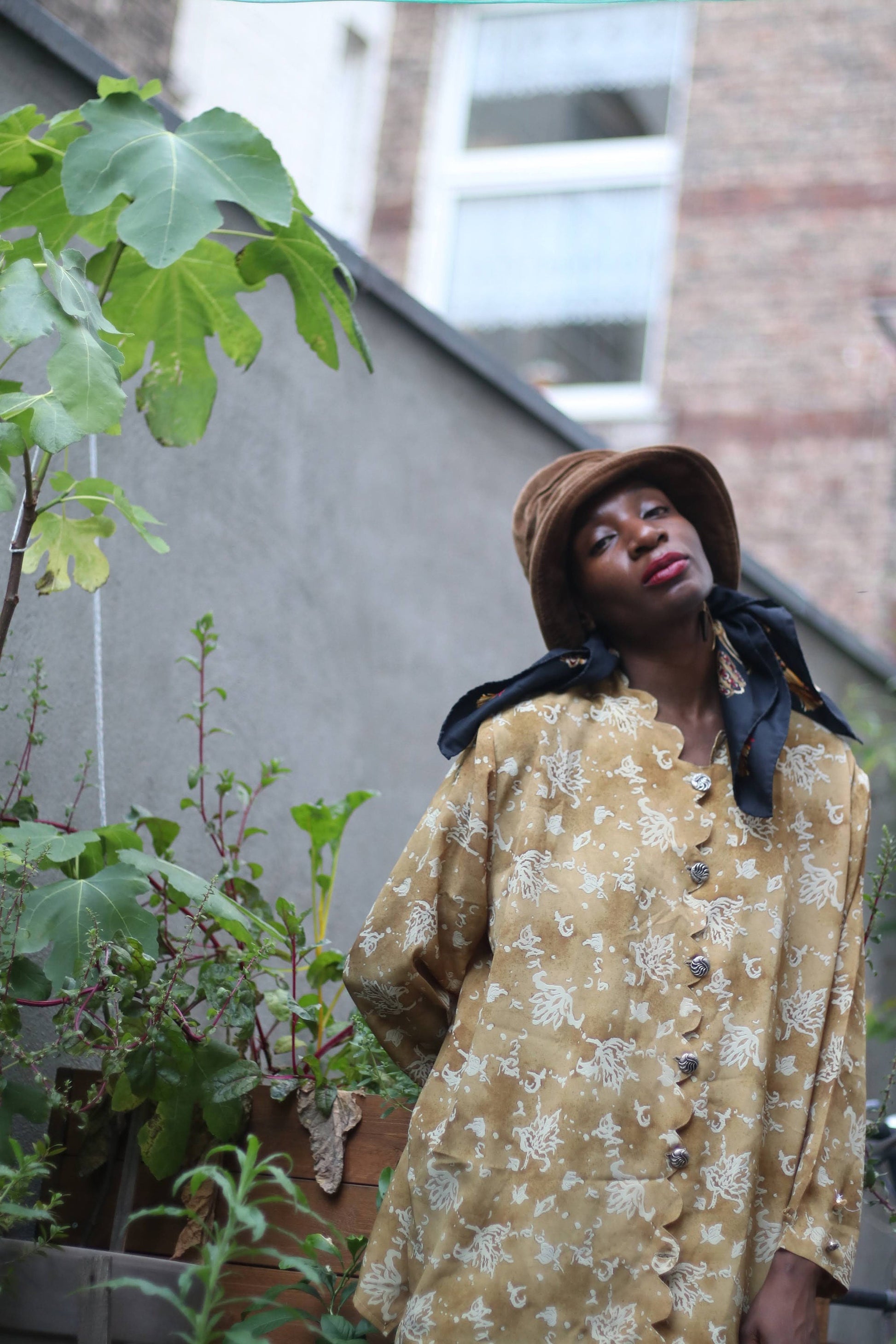 Vintage Floral Print Blouse| 90s oversized buttoned down design in brown | Maximalist Summer Shirt