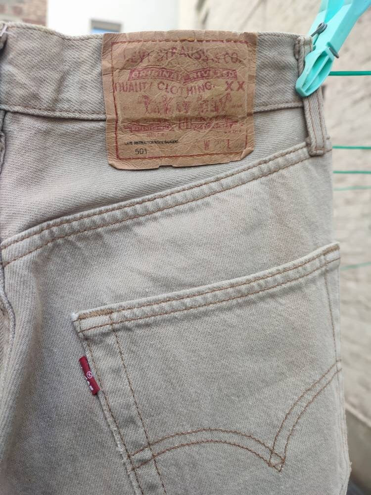 Vintage 501 Levi's in light Brown| High waisted classic denim