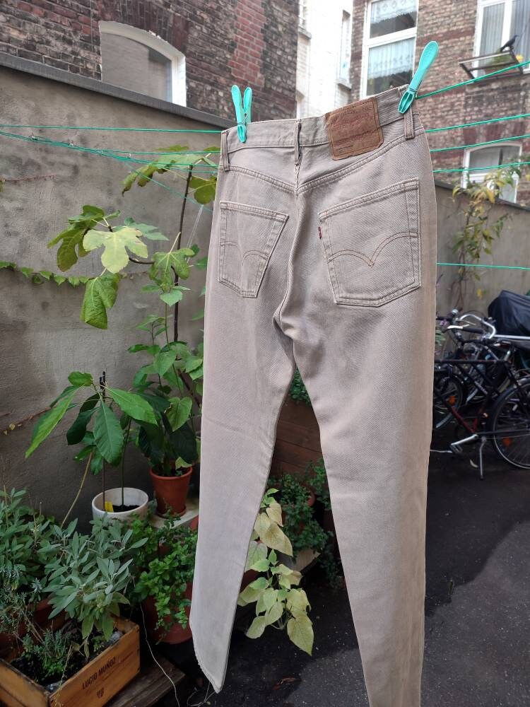 Vintage 501 Levi's in light Brown| High waisted classic denim