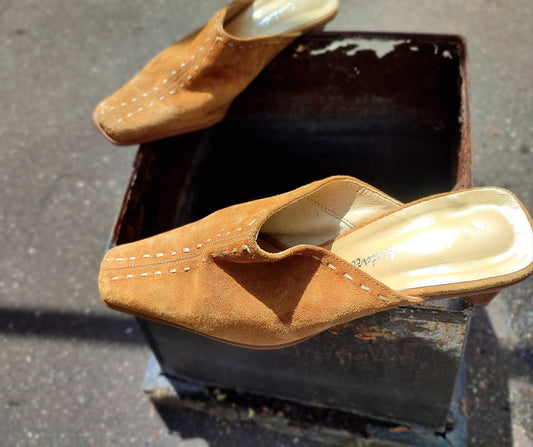 Vintage Suede Mules| Minimalist Pointed Toe Slip on| Brown Leather Shoes | Classic chic Sandals