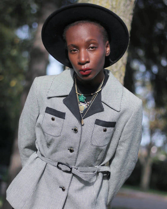 BB Model Checkered Blazer with tie| Vintage black and white blazer shirt with statement collar