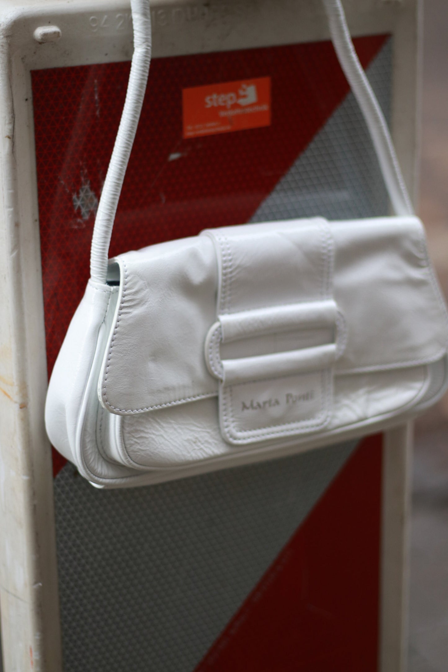 y2K Marta Ponti Bag| Vintage Leather compact Handbag in white| Mini shoulderbag streetstyle