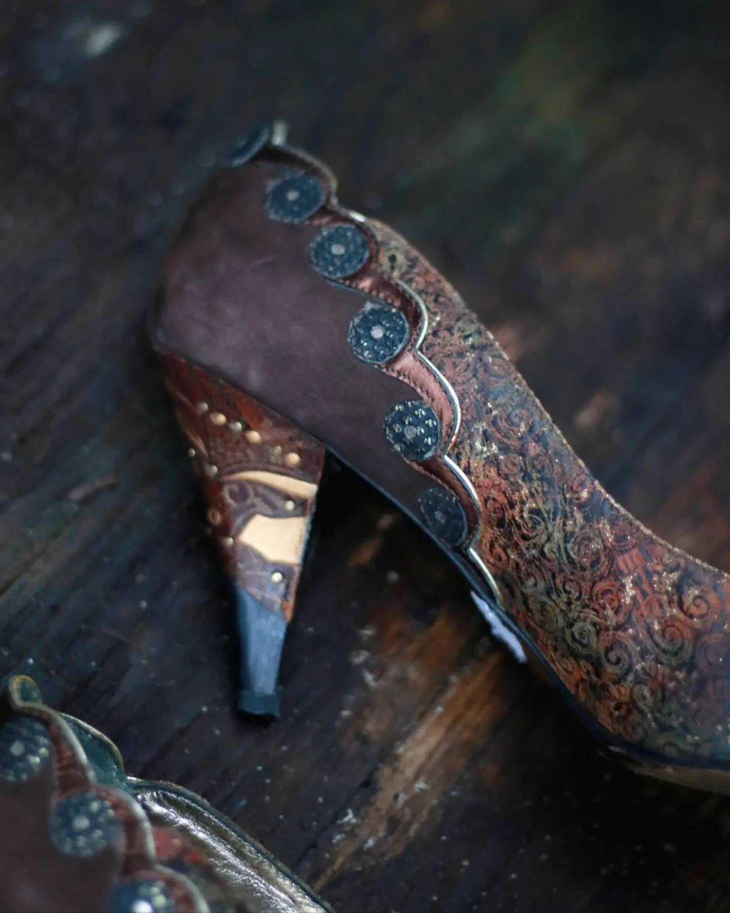 80s Embellished Brown Heels| Vintage Festive Pumps with Country Inspired Details