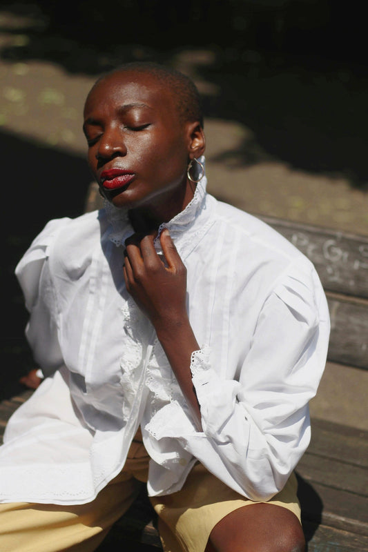 Vintage Cottage Core Blouse | 70s Summer Blouse in White with Feminine Details|Alphorn traditional trachtenmode shirt