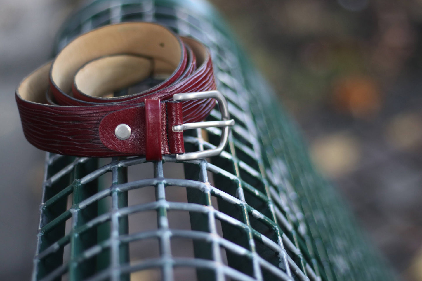 90s leather belt| Vintage red Minimalist belt| Women's chic belt